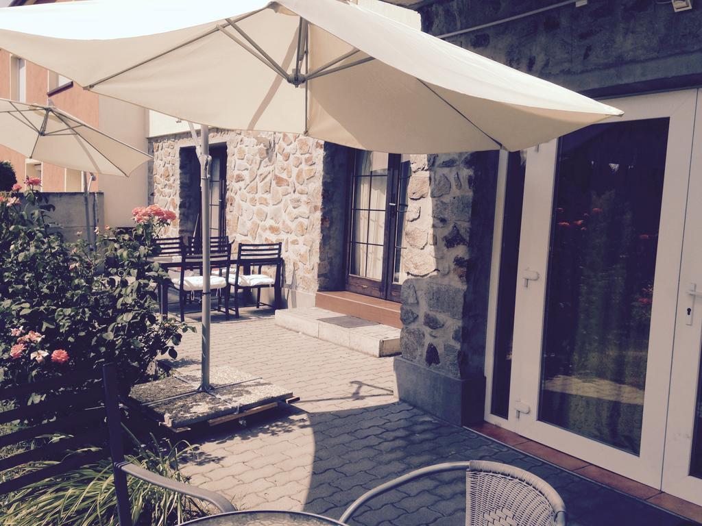 Virag Apartmanhaz Sopron Exterior foto