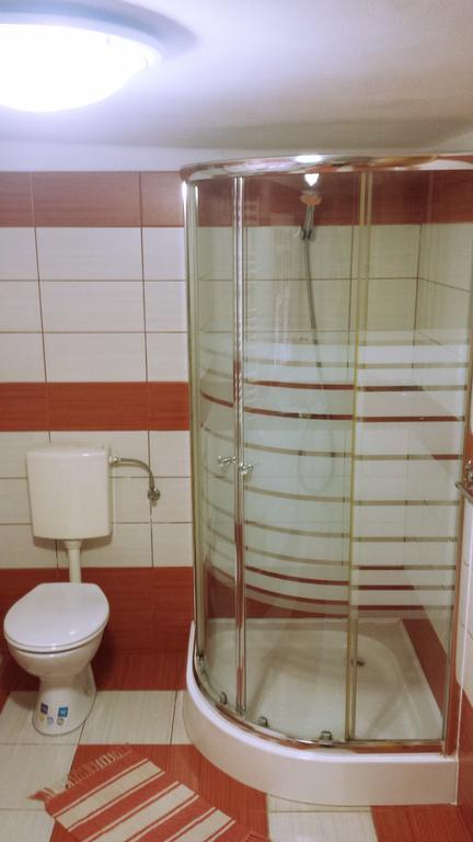 Virag Apartmanhaz Sopron Exterior foto