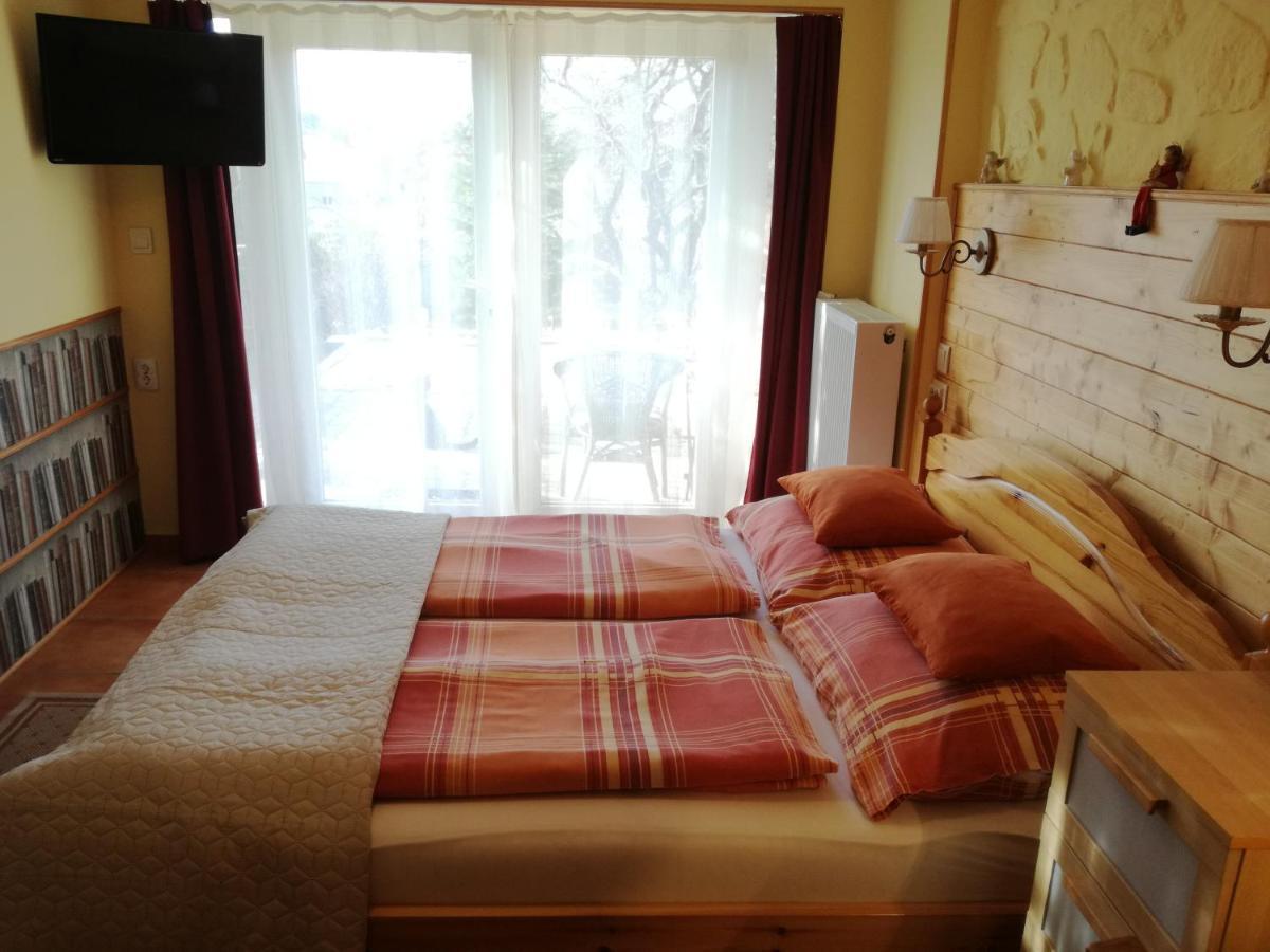 Virag Apartmanhaz Sopron Exterior foto