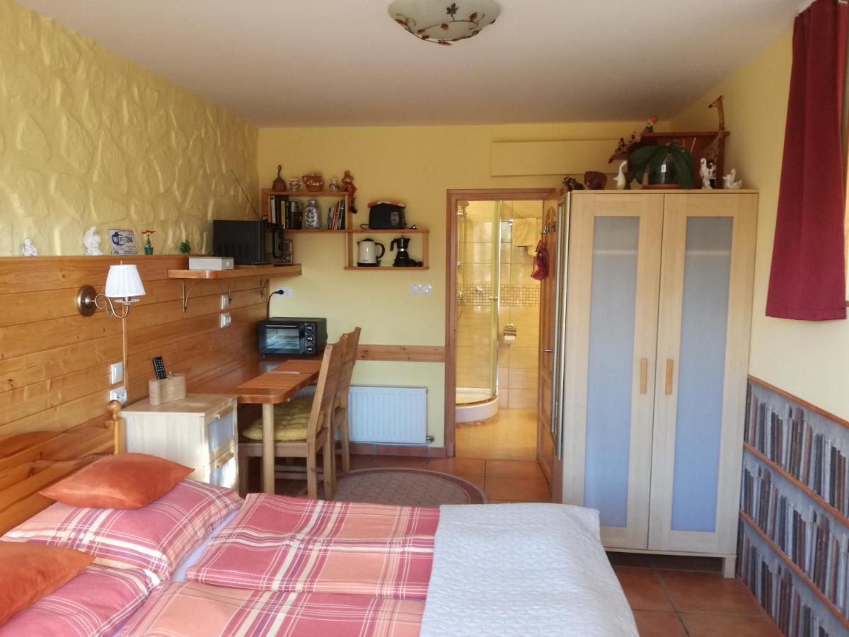 Virag Apartmanhaz Sopron Exterior foto